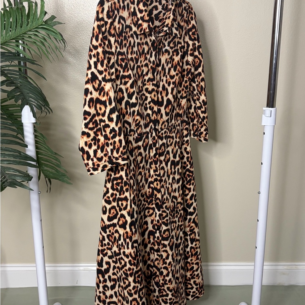 Ashley & Sage Leopard Print Shirt Dress Women’s Small Button Front Midi Flowy